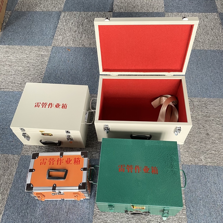阳谷爆破工程作业箱如何选择？玻璃钢与传统材质的全面对比